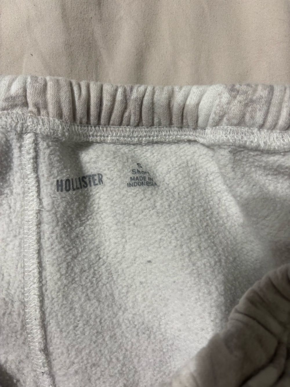 Hollister Gray & White Camouflage Jogger Pants - Picture 3 of 3